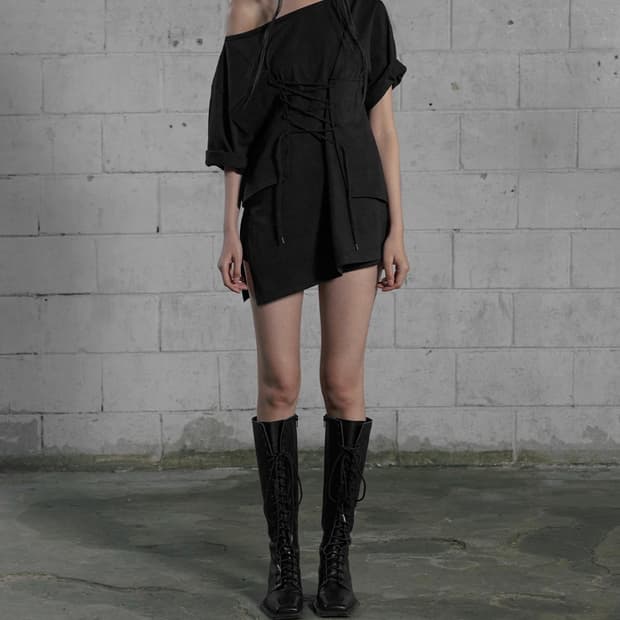보헤미안 서울 UNBALANCED CORSET OVERSIZED 블랙