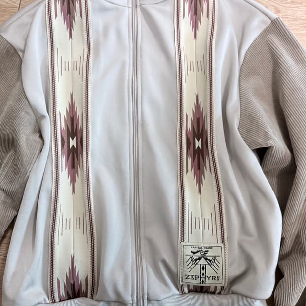 캐피탈 트랙자켓