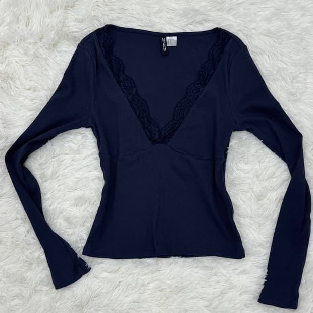 H&M 브이넥 긴팔티