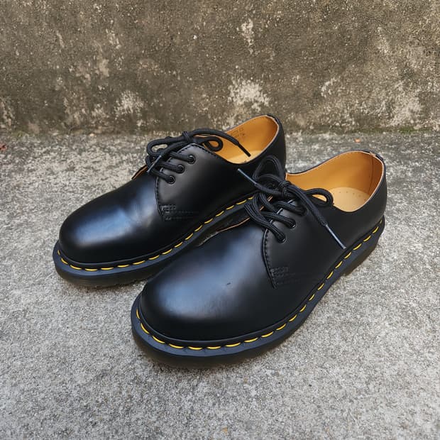 [4UK] 닥터마틴 1461 스무스 3홀 (230~235)