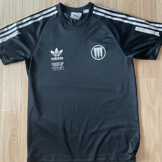아디다스 네이버후드 반팔 m