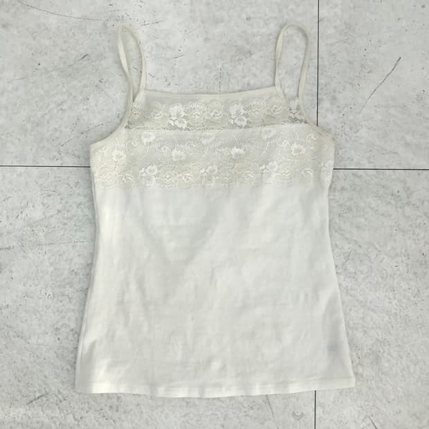 화이트 레이스 슬리브리스