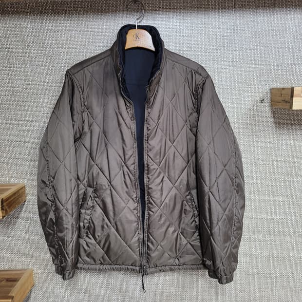 L 100사이즈 유니클로 양면 경량 패딩 점퍼 깔깔이