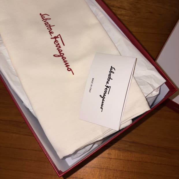 (새상품) 페라가모 간치니 모카신 여성 로퍼 6½ 