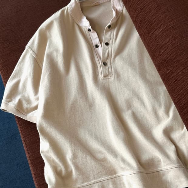 Heavy cotton sweat over t-shirt