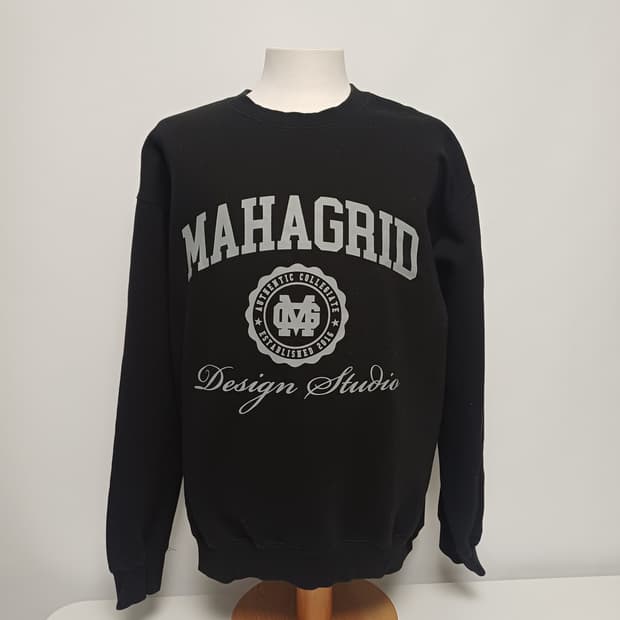 마하그리드 바시티 로고 기모 맨투맨 블랙 L / 상태좋음