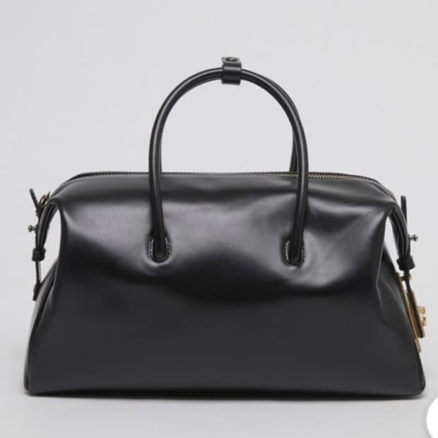 아카이브앱크 클립 토트백 구해요 ㅜ