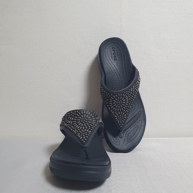 240mm 크록스 몬테레이 디아만테 웨지 플립