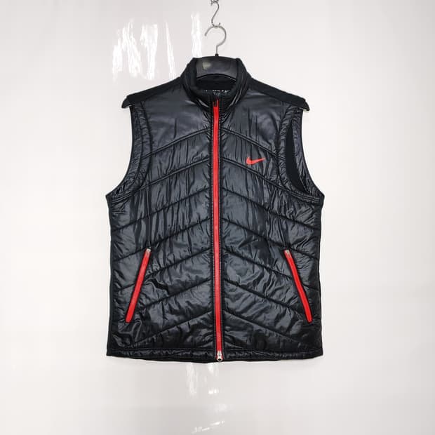 NIKE GOLF 나이키골프 폴리 경량패딩 조끼(베스트)
