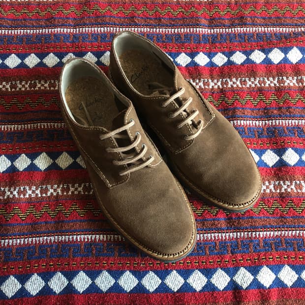 클락스 스웨이드 브라운 남성 구두 255