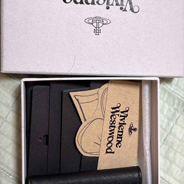 비비안웨스트우드 언벨로프 카드지갑