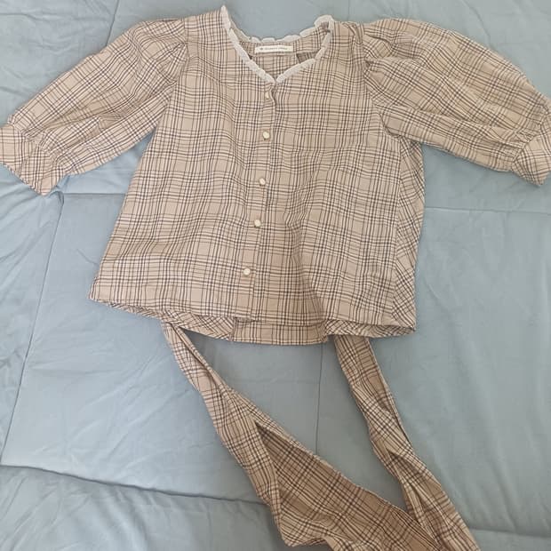일본 빈티지 반팔 백 리본 체크 블라우스