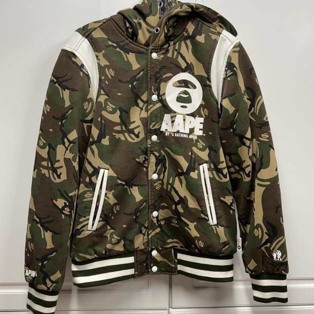 에이프 Aape 스타디움 리버시블 카모 후드 점퍼 자켓