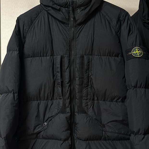 스톤아일랜드 크링클랩스 패딩 23fw XL(105-110)