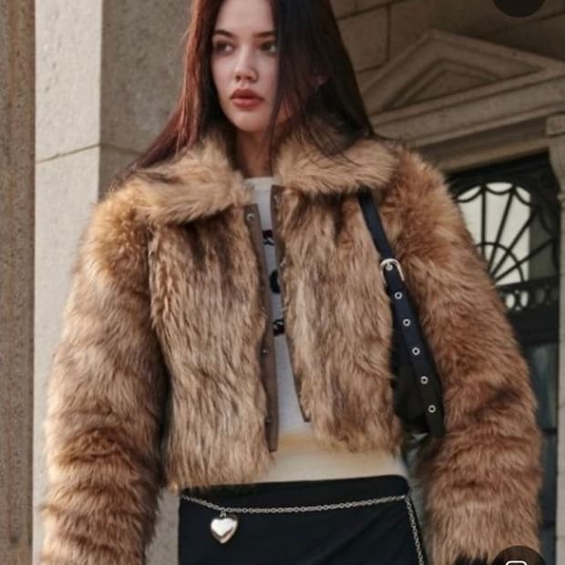 비터셀즈 에코 퍼 자켓 크롭