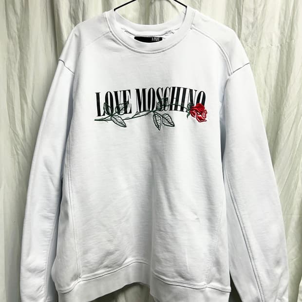 LOVE MOSCHINO 흰색 맨투맨 XXL