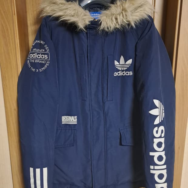 아디다스 로고 패딩 남성95 