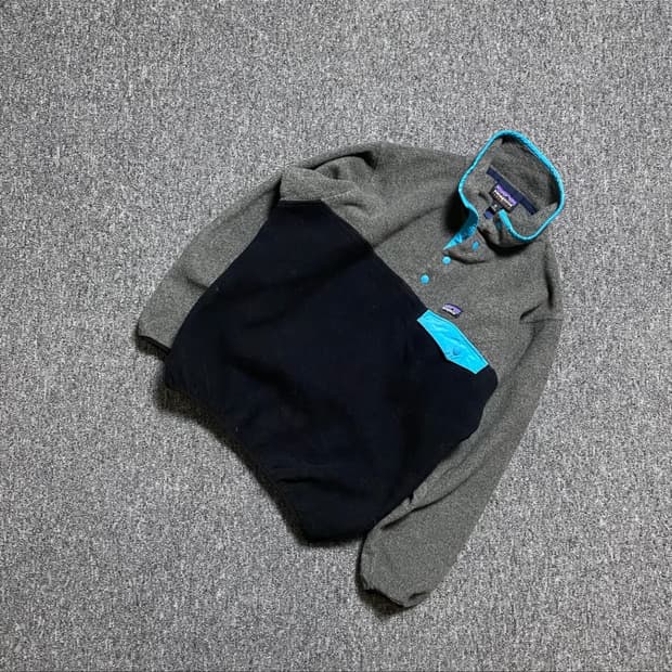 파타고니아 신칠라 (블랙/블루)