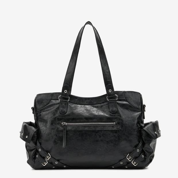 다이닛 가방 STUD POCKET BIG BAG IN BLACK