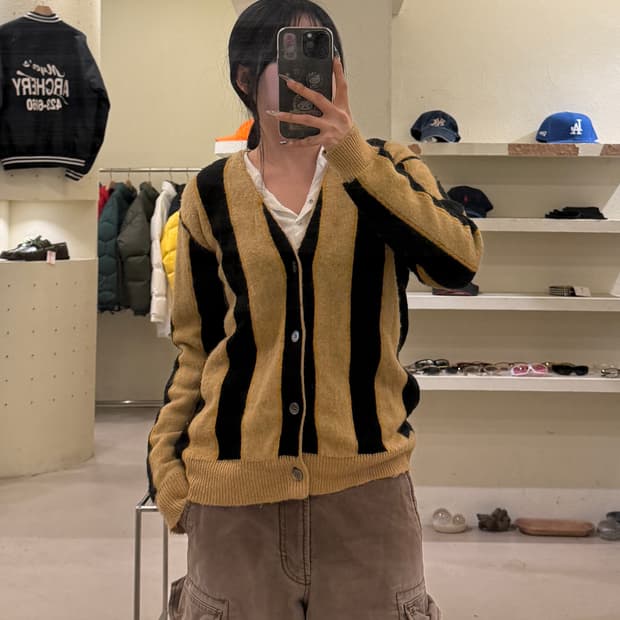 스투시 모헤어 버티컬 스트라이프 가디건 U875