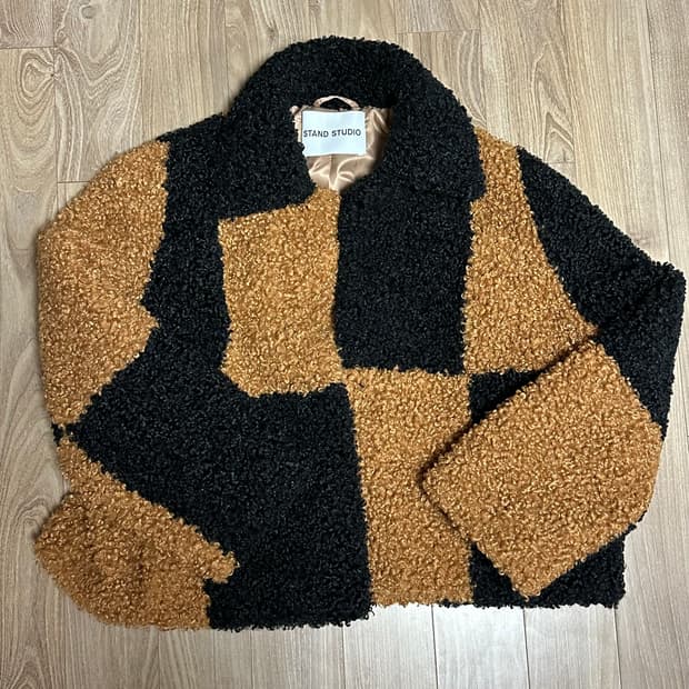 스탠드스튜디오 체커보드 퍼자켓