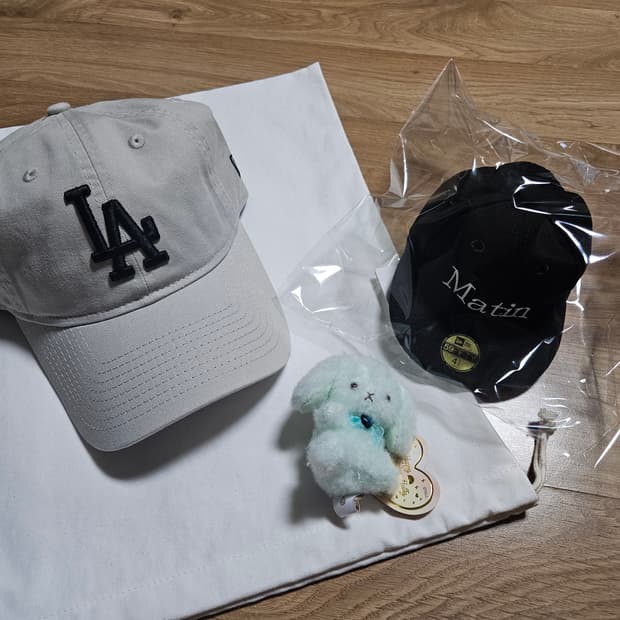 마뗑킴 키링 + MLB 모자 + 키링
