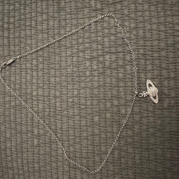 비비안웨스트우드 목걸이