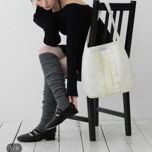 (구해요)이로시이로아 커튼 프릴백 삽니다 Irosi Iroa