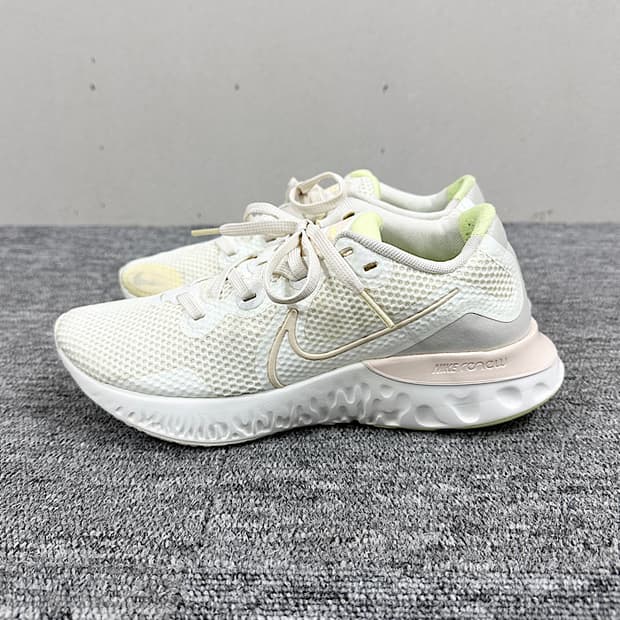 나이키 러닝화 235