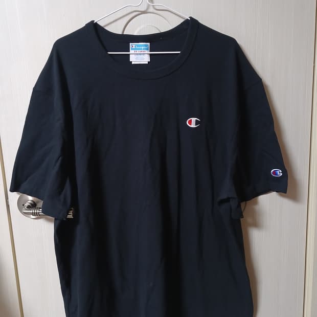 챔피언 반팔 티셔츠(2XL사이즈) 