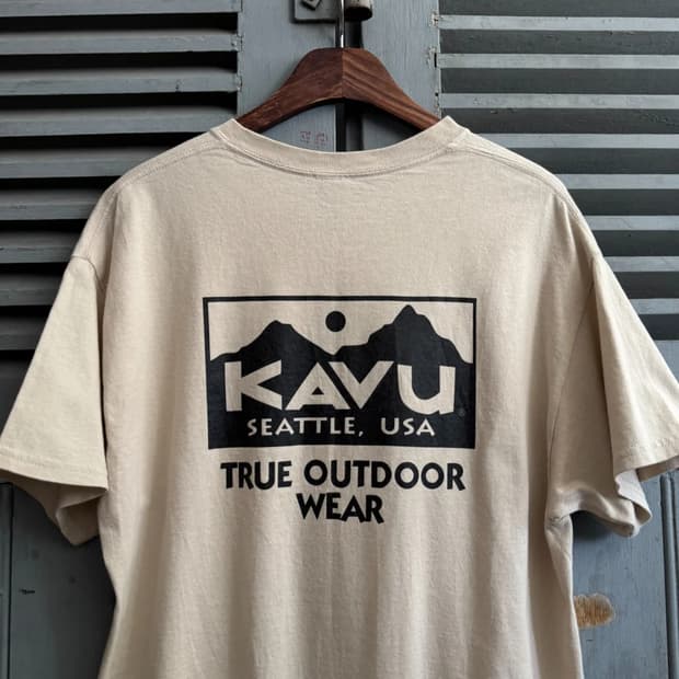 [L]KAVU 카부 재팬 마운틴 로고 티셔츠