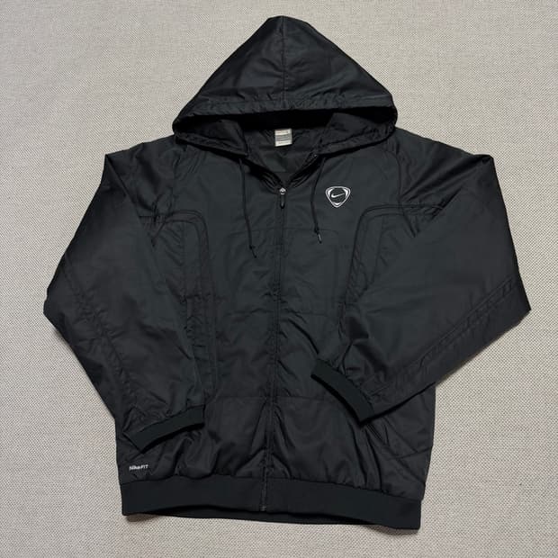 나이키 티엠포 바람막이 자켓