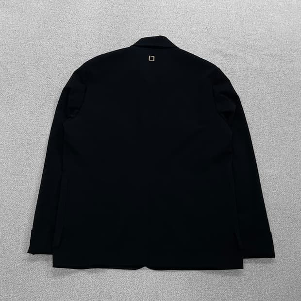 우영미 투 버튼 싱글 블레이저 자켓 블랙