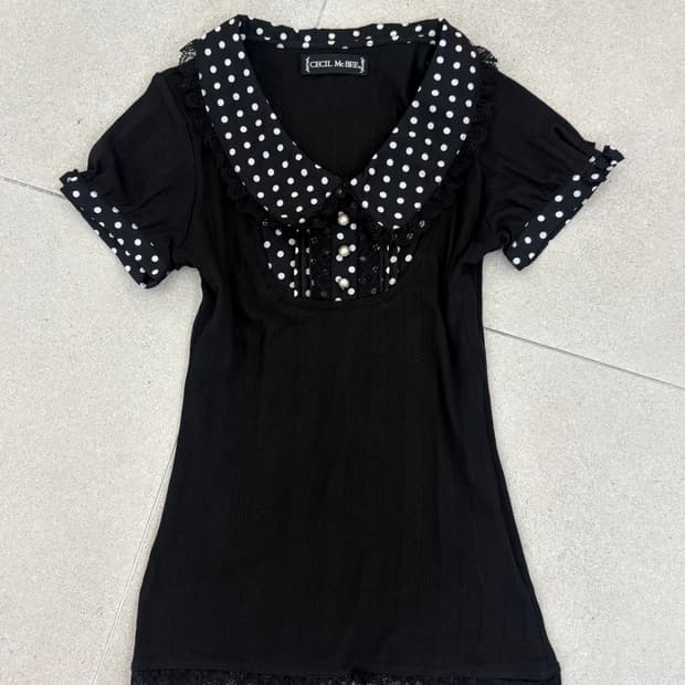 세실맥비 도트 레이스 반팔 블라우스