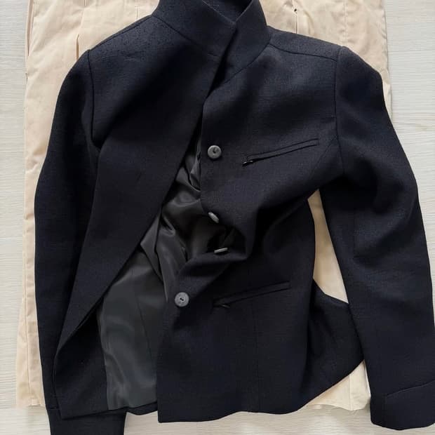 에옹쓰 Ka Half Jacket