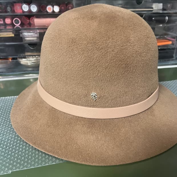 미착용) 헬렌카민스키 빗지6 라지