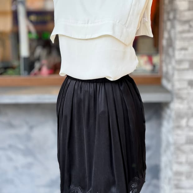 새상품 컨디션 IRO 실크 레이스 포켓스커트 (44사이즈,55가능)