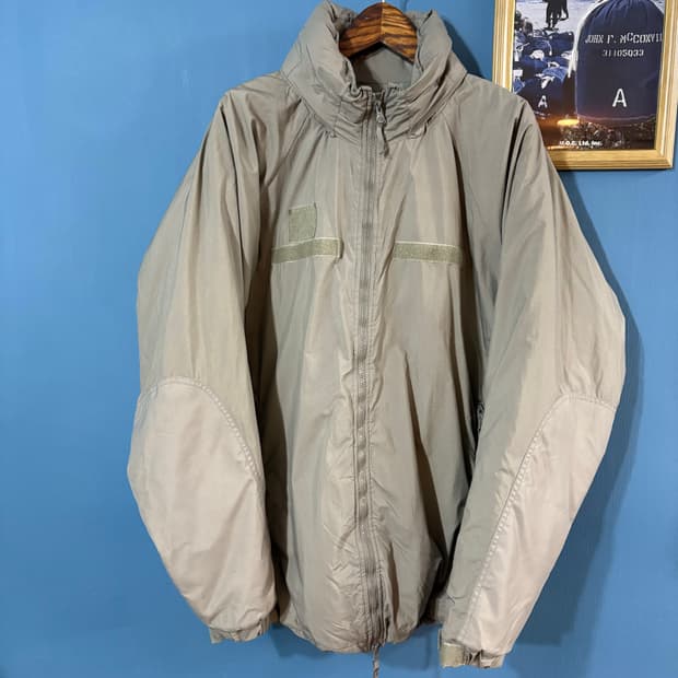 U.S Army Ecwcs Level 7 Prima-loft  Parka