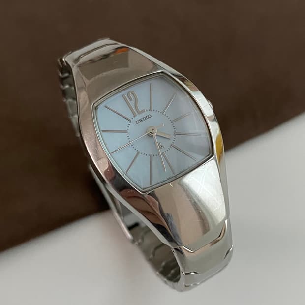 Seiko 세이코 쉘 실버 사파이어 레이디스