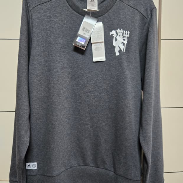 아디다스 맨체스터 유나이티드 크루 맨투맨(택달린새상품)