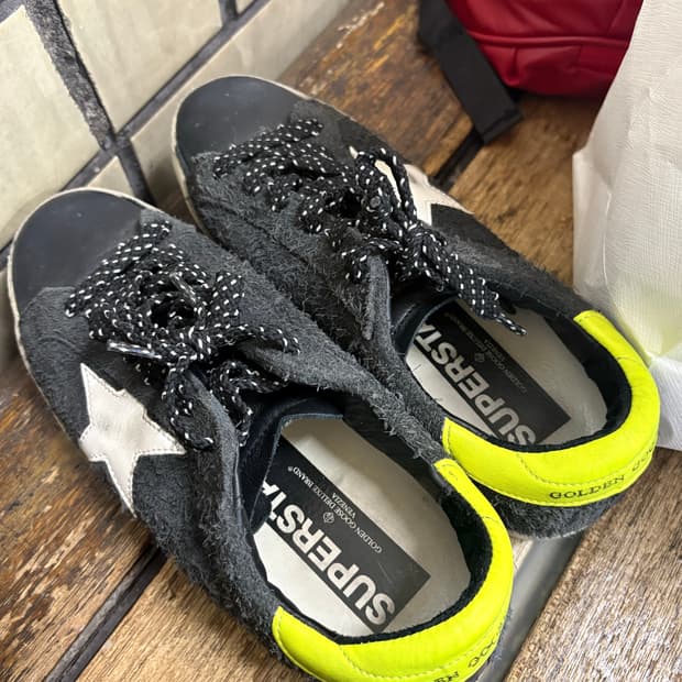 정품 골든구스 희귀 새제품