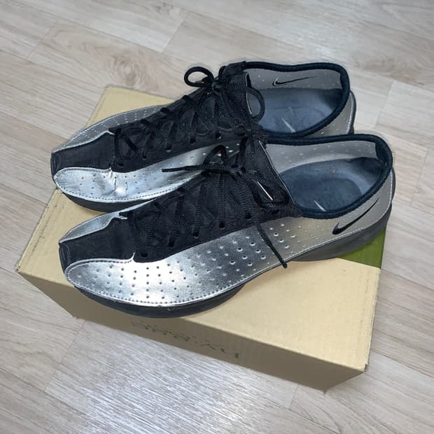 나이키 슈퍼플라이 실버 270