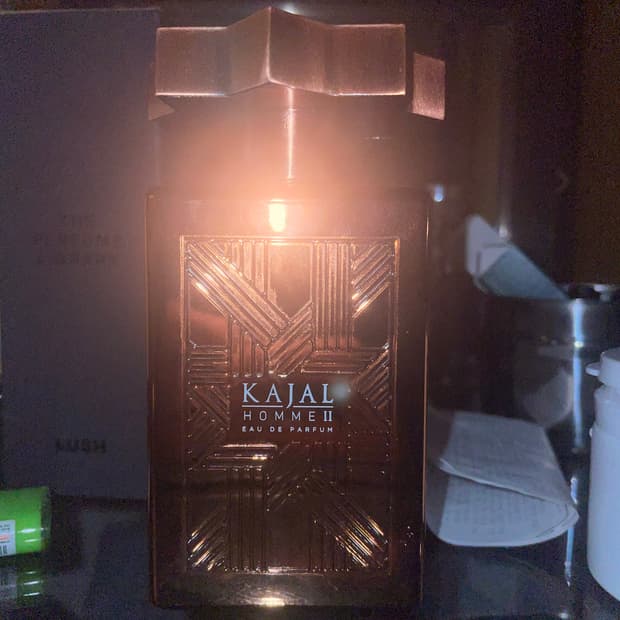 Kajal 옴므 퍼퓸 2 (현재 국내 단종)