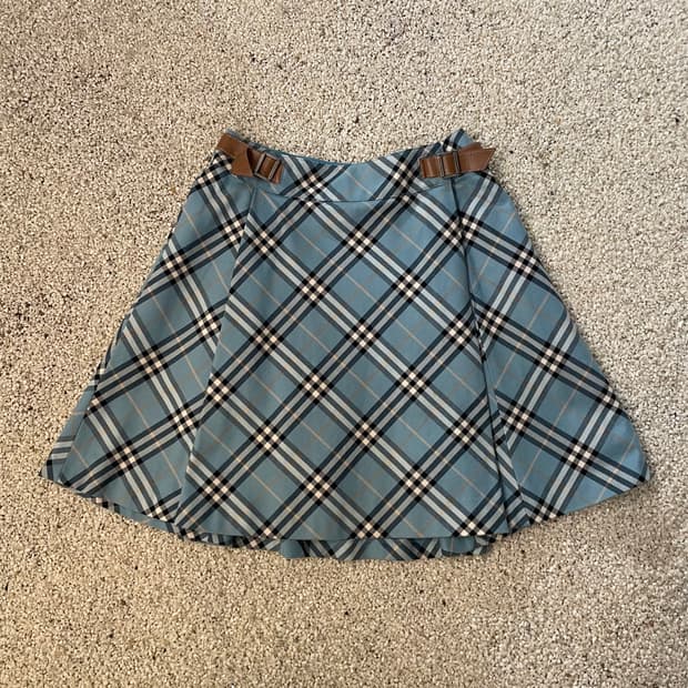 버버리 블루라벨 스커트 ⭐️1249