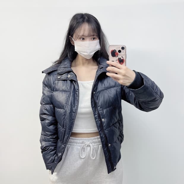 디젤 글로시 다운 퍼후드 숏 패딩