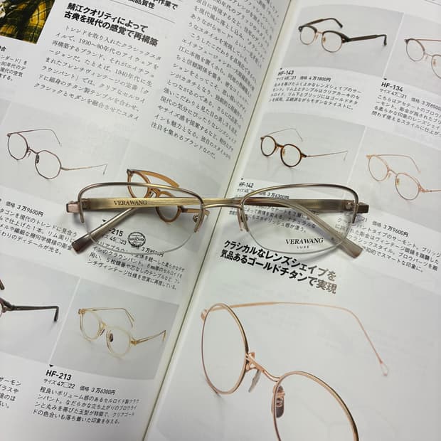 VERA WANG 베라왕 스와로브스키 반무테 골드 티타늄 안경