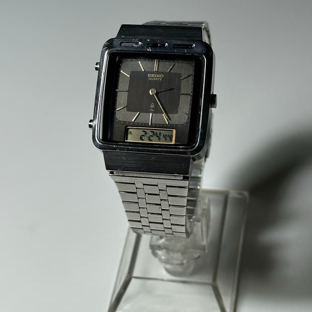 SEIKO quatrz anadigi