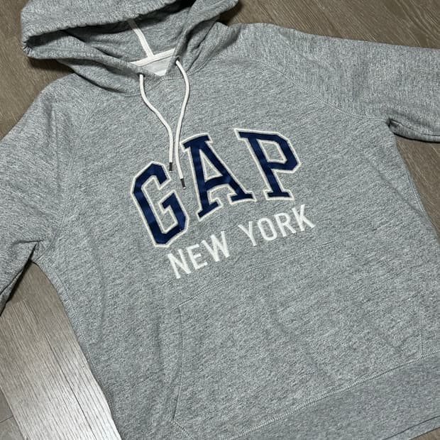 갭 후드티