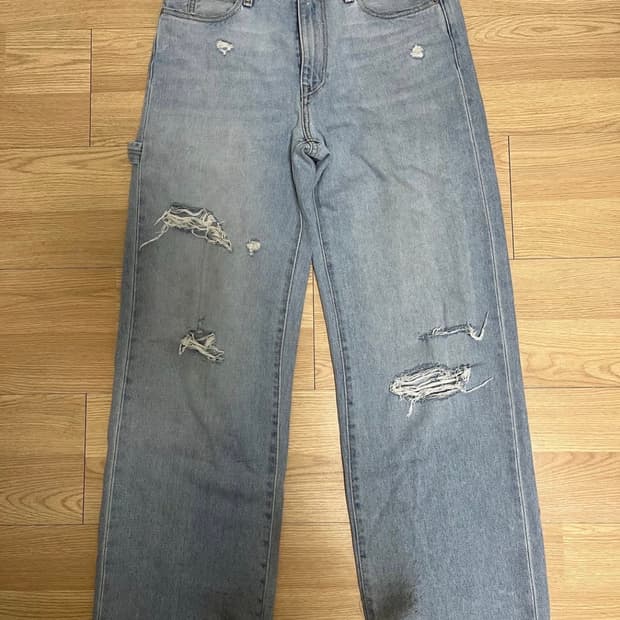 Erl levis loose 