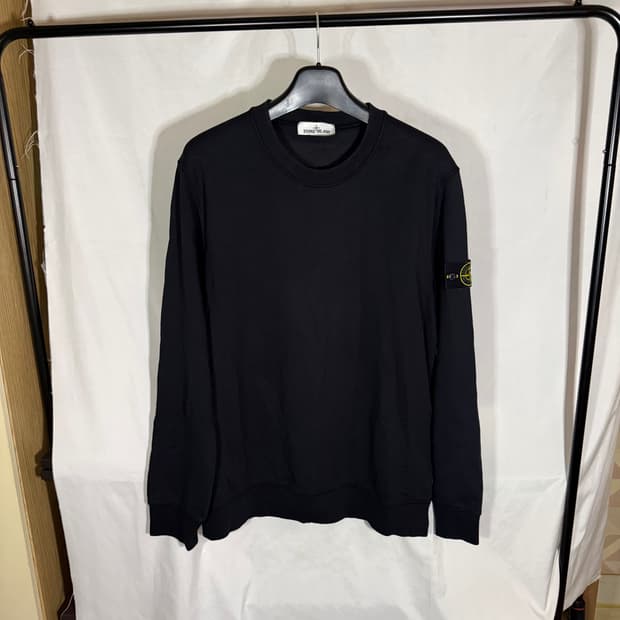 스톤아일랜드 63051 크루넥 스웨트셔츠 맨투맨